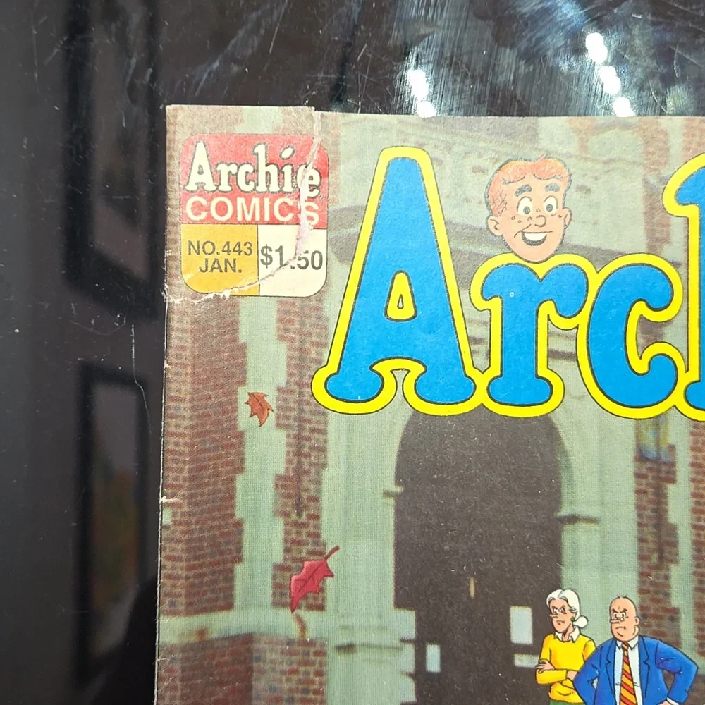 Archie Comics Issue No. 443 - Picture 2 of 8